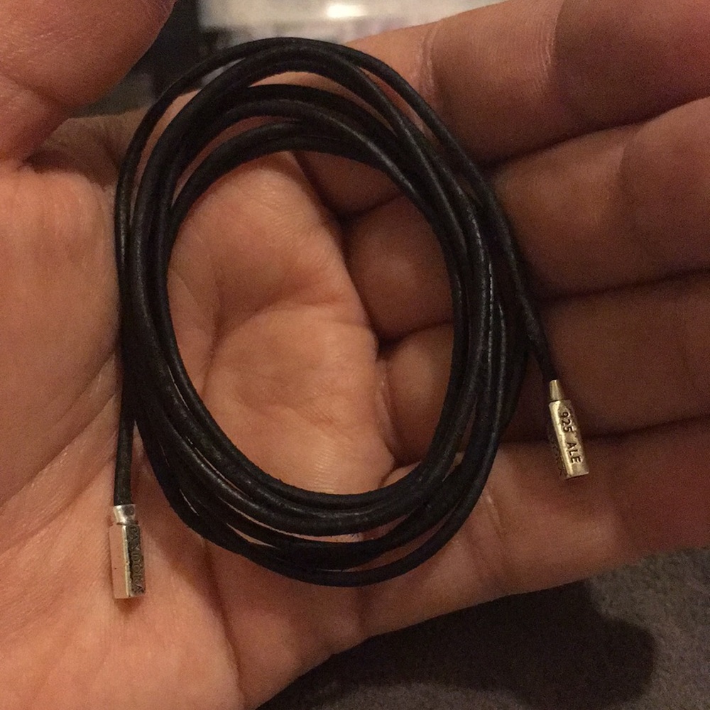 Pandora Black cord